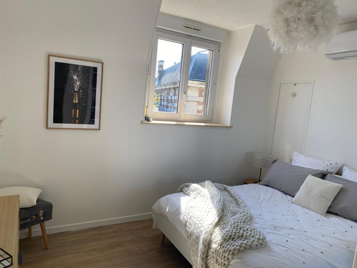 L'Elegant: 80M2 Vue Sur Vignoble Au Centre D'Epernay!! Apartment ภายนอก รูปภาพ
